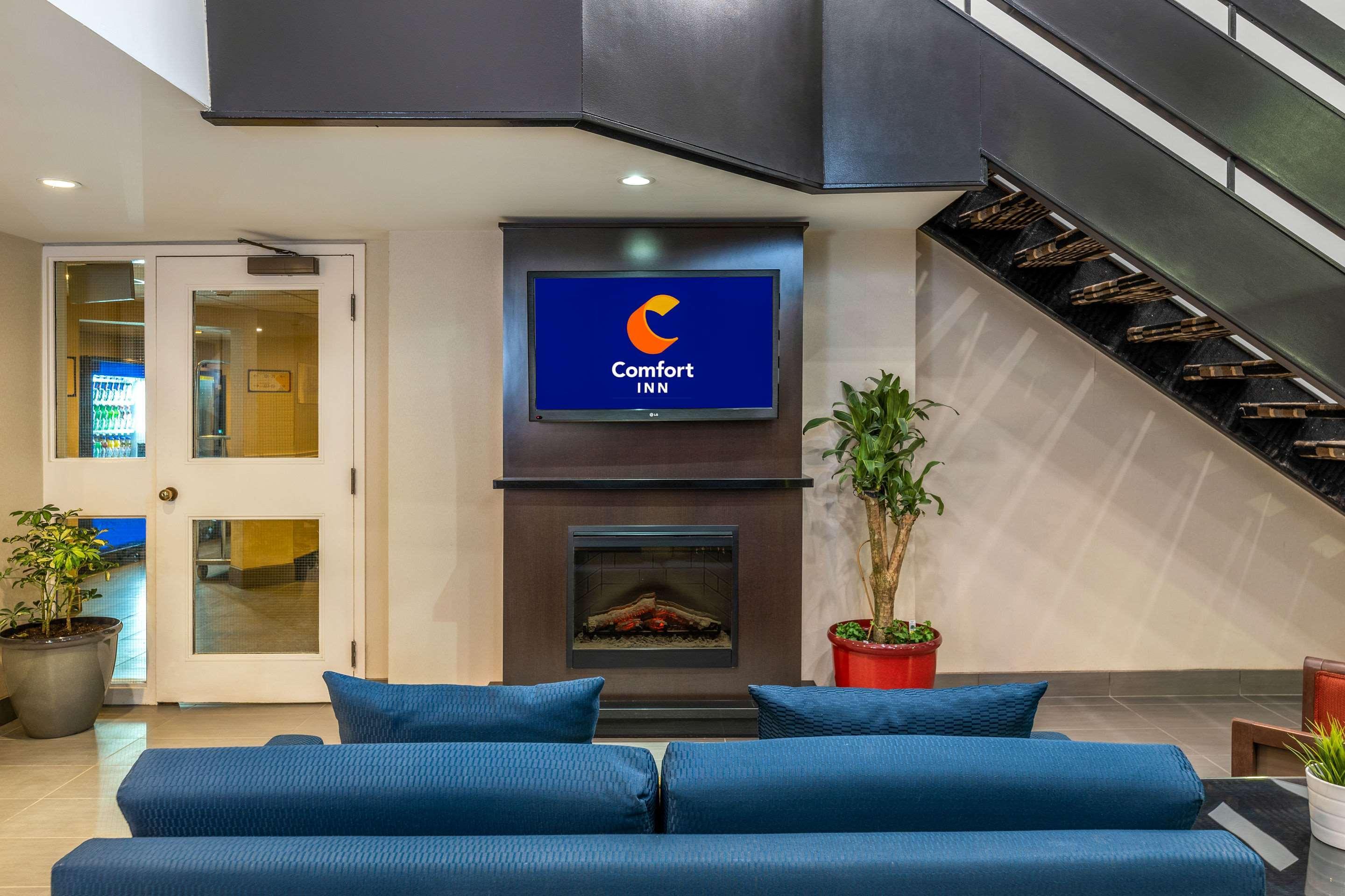 Comfort Airport Inn 3*