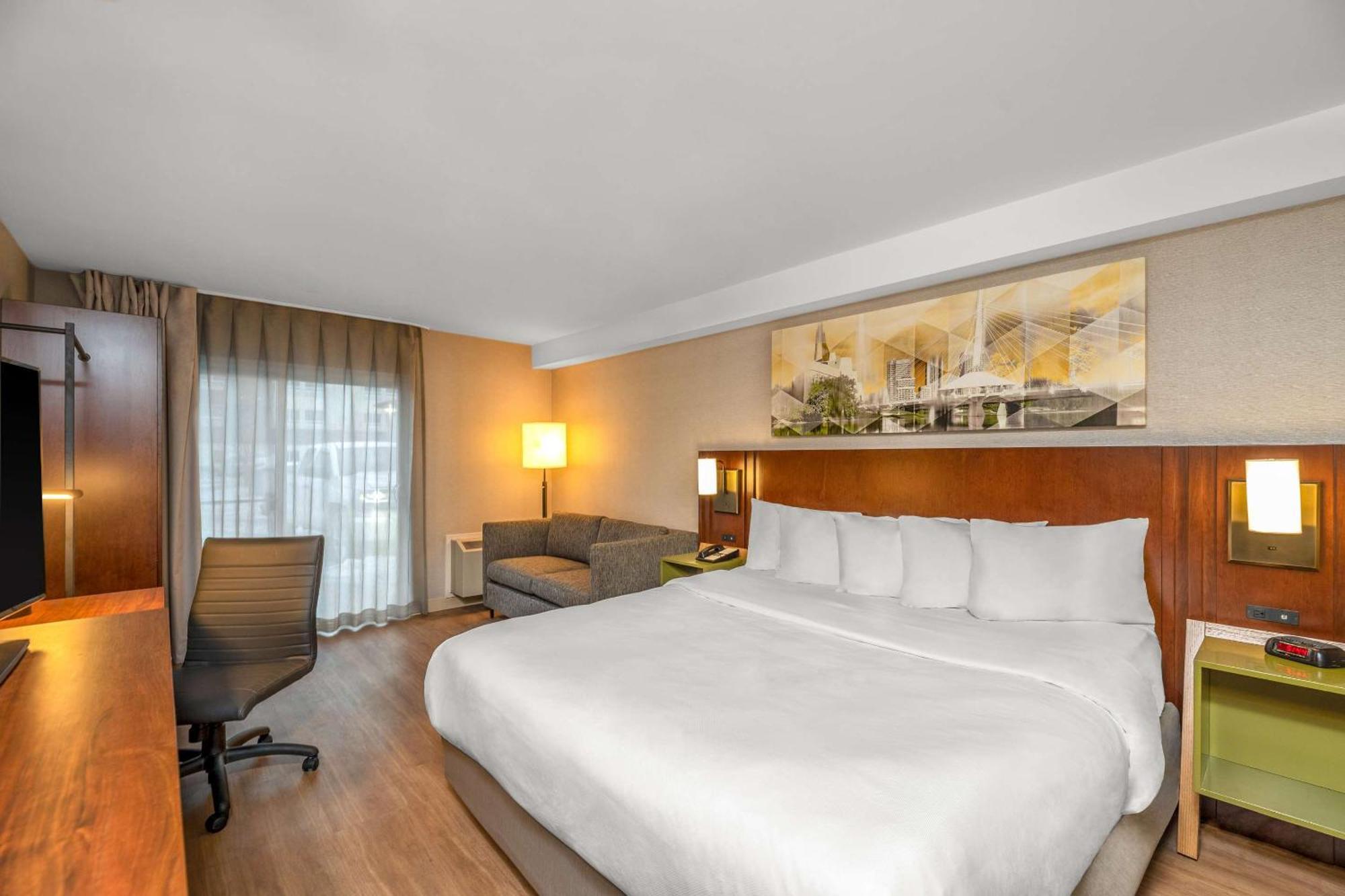 Comfort Airport 3* Winnipeg