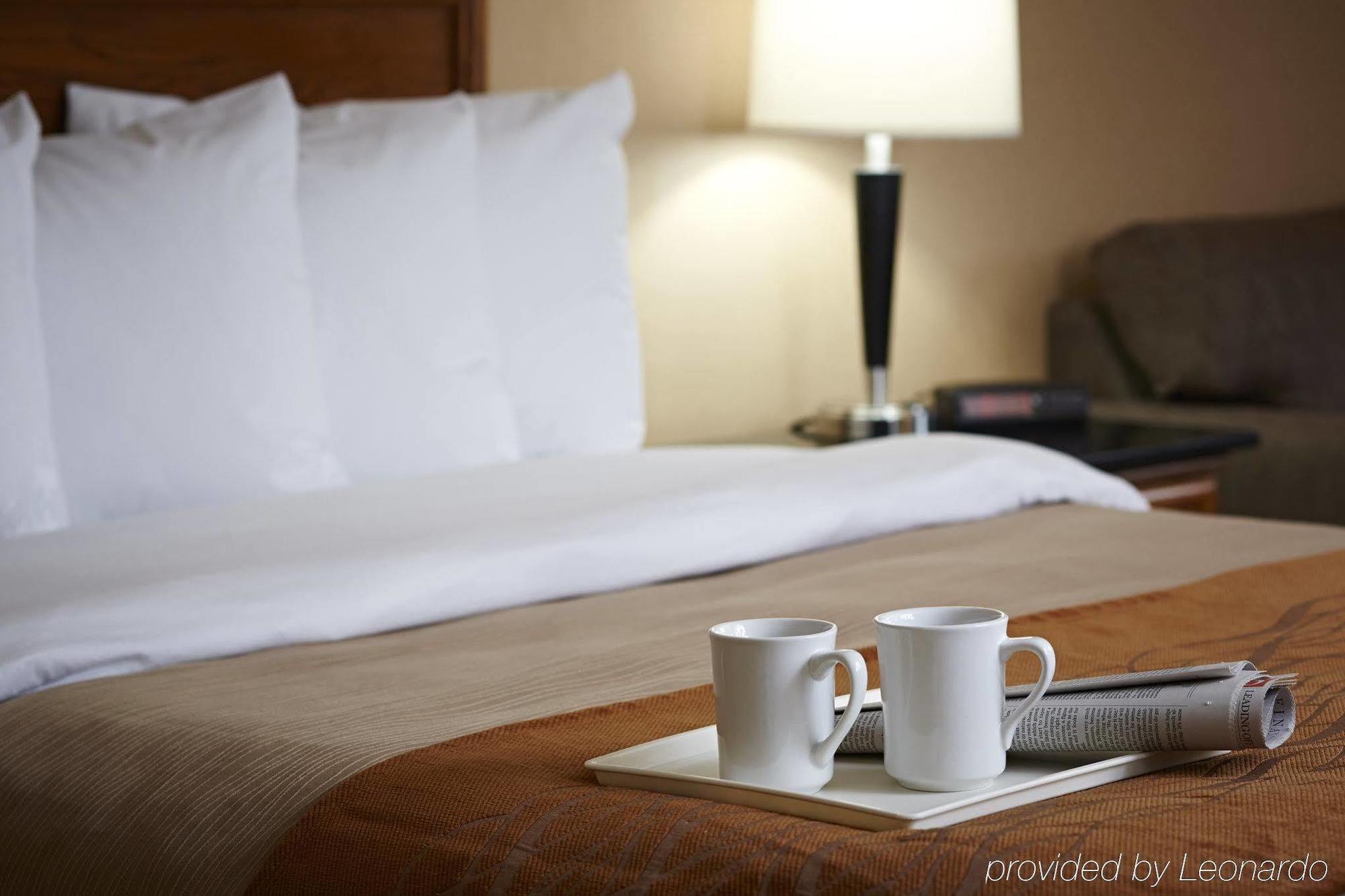 Inn Comfort Airport 3*