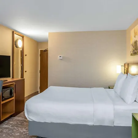 Comfort Inn Airport Winnipeg Exterior photo