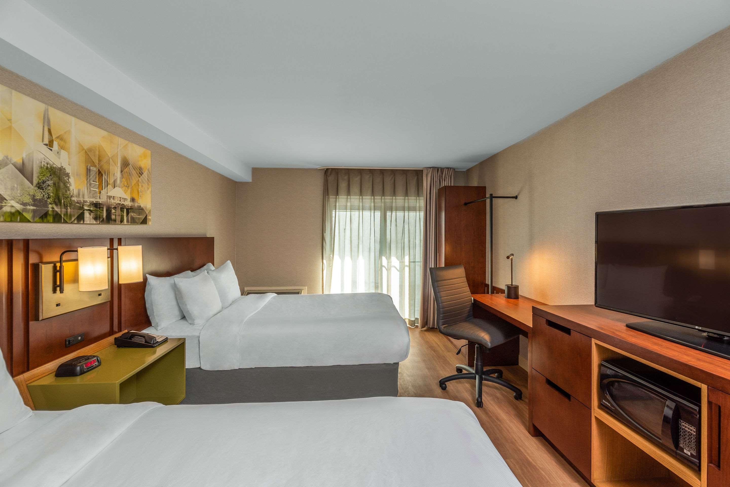 Inn Comfort Airport 3*