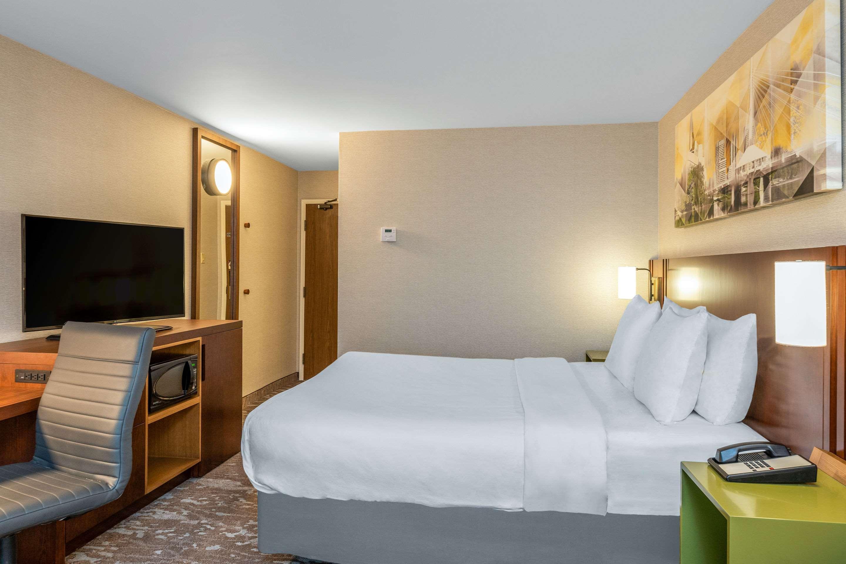 Comfort Airport Inn
