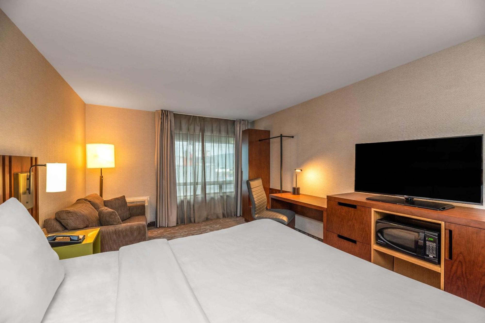 Inn Comfort Airport